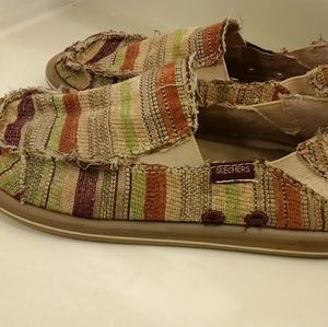 Womens Skechers Shoes Size 9